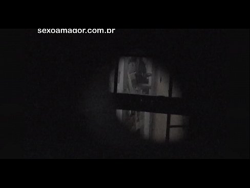 ❤️ Blondie diam-diam direkam oleh seorang intip lingkungan yang tersembunyi di balik batu bata berlubang ️❌ Video seks di id.pornburst.ru ️