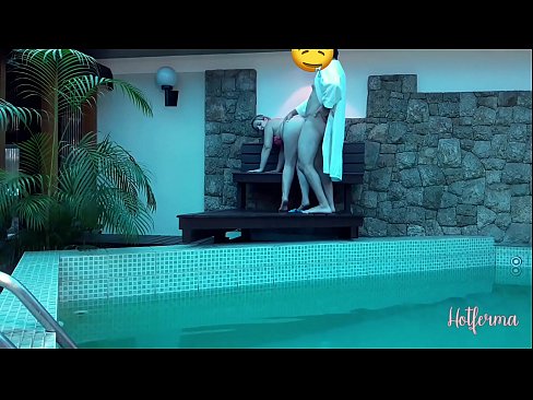❤️ Bos mengundang pelayan ke kolam renang, tetapi tidak bisa menahan panas ️❌ Video seks di id.pornburst.ru ️